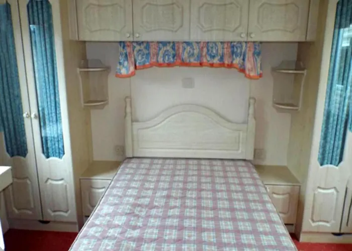 Holiday home Mobile Im Mit Seezugang *